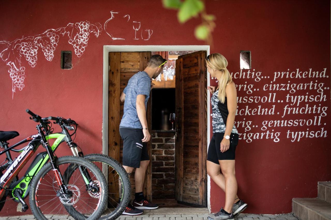 Wiener Kellerstoeckl - Das 13Er Eltendorf Ngoại thất bức ảnh